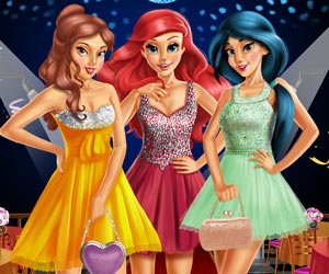 0/1e01d90751cf6c079964bccce9f1b654369430/princesses-prom-night.jpg