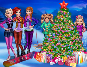 2/def59b40a8961259e2a4d7e2400524e9a06491/princesses-christmas-tree.jpg