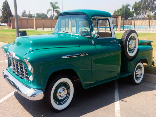 5/a4495479abccdc34f694fe08b287bffc699297/classic-trucks-puzzle.jpg